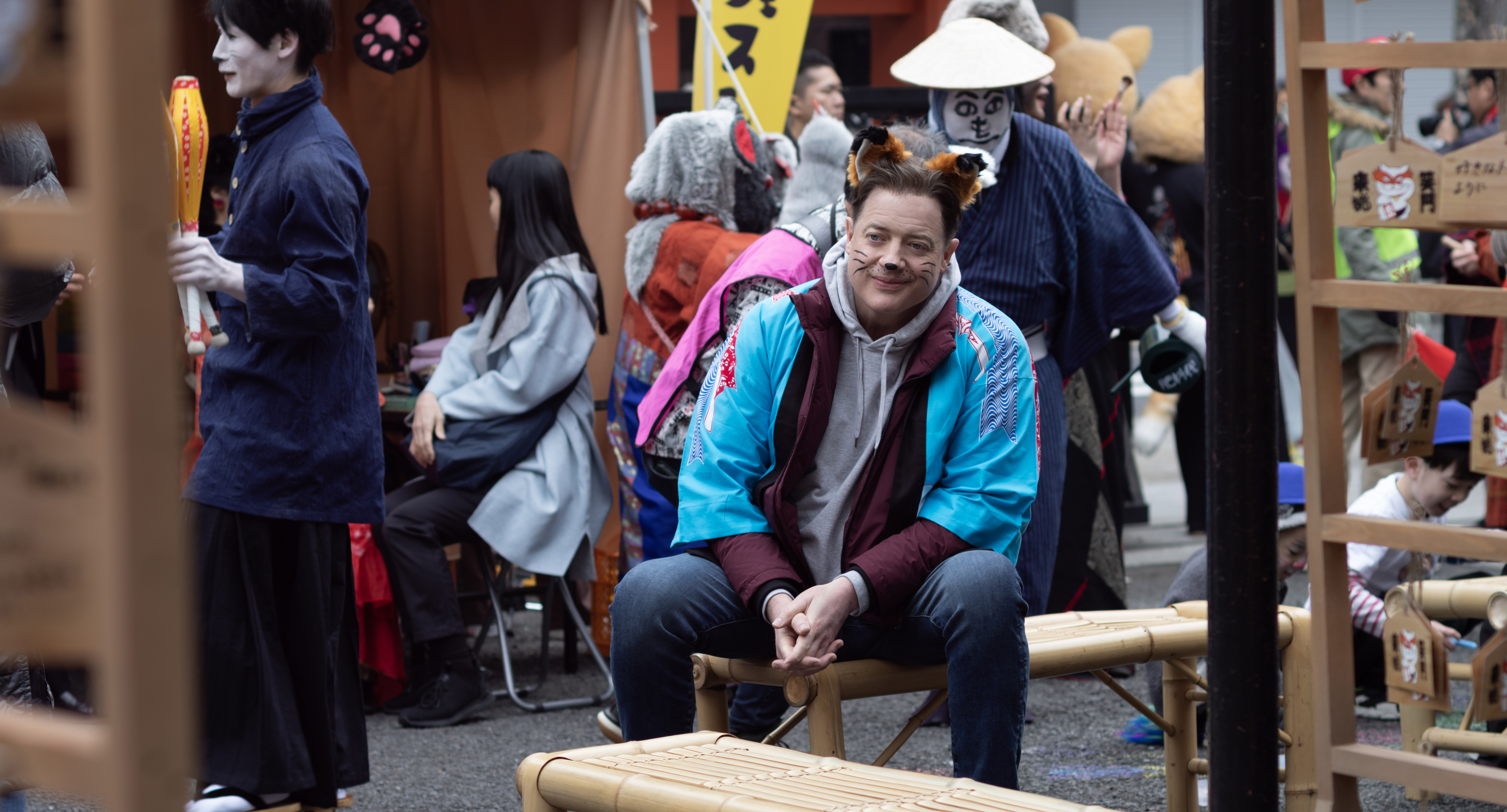 RENTAL FAMILY_slide_poster